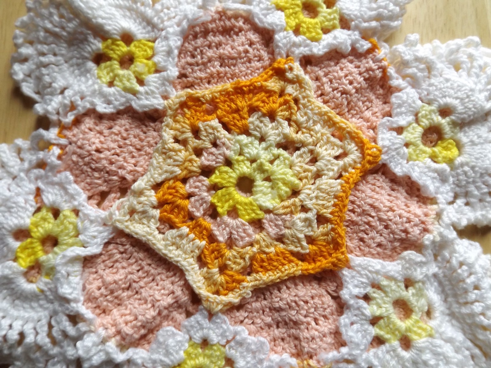 Vtg Round Peach Yellow Hot Pad Crocheted Crochet Doily 7