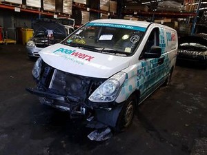 wrecking hyundai iload imax manual van