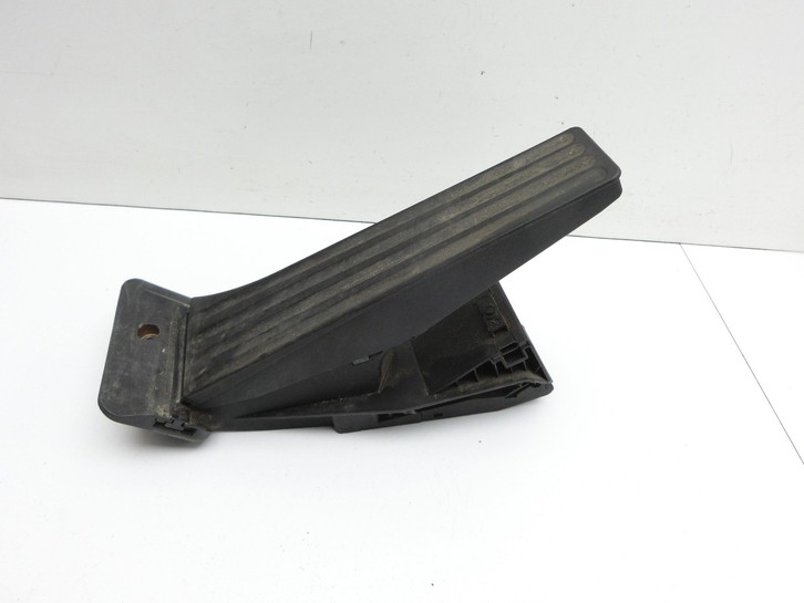 BMW 525d F10 13-17 2,0d 160KW Gaswertgeber Gaspedal BMW 525d F10 13-17 27.02.2014 35426860784 6860784... Bild 2