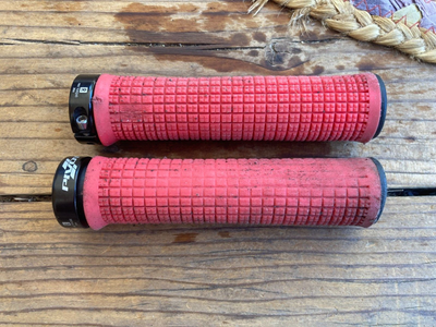 Pivot grips clearance mtb