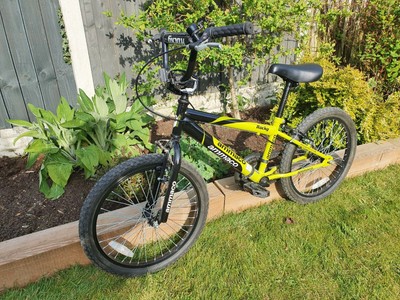 Children's Ammaco Rocky bmx bike. 18 inch wheels. Suit 6-9 yr old