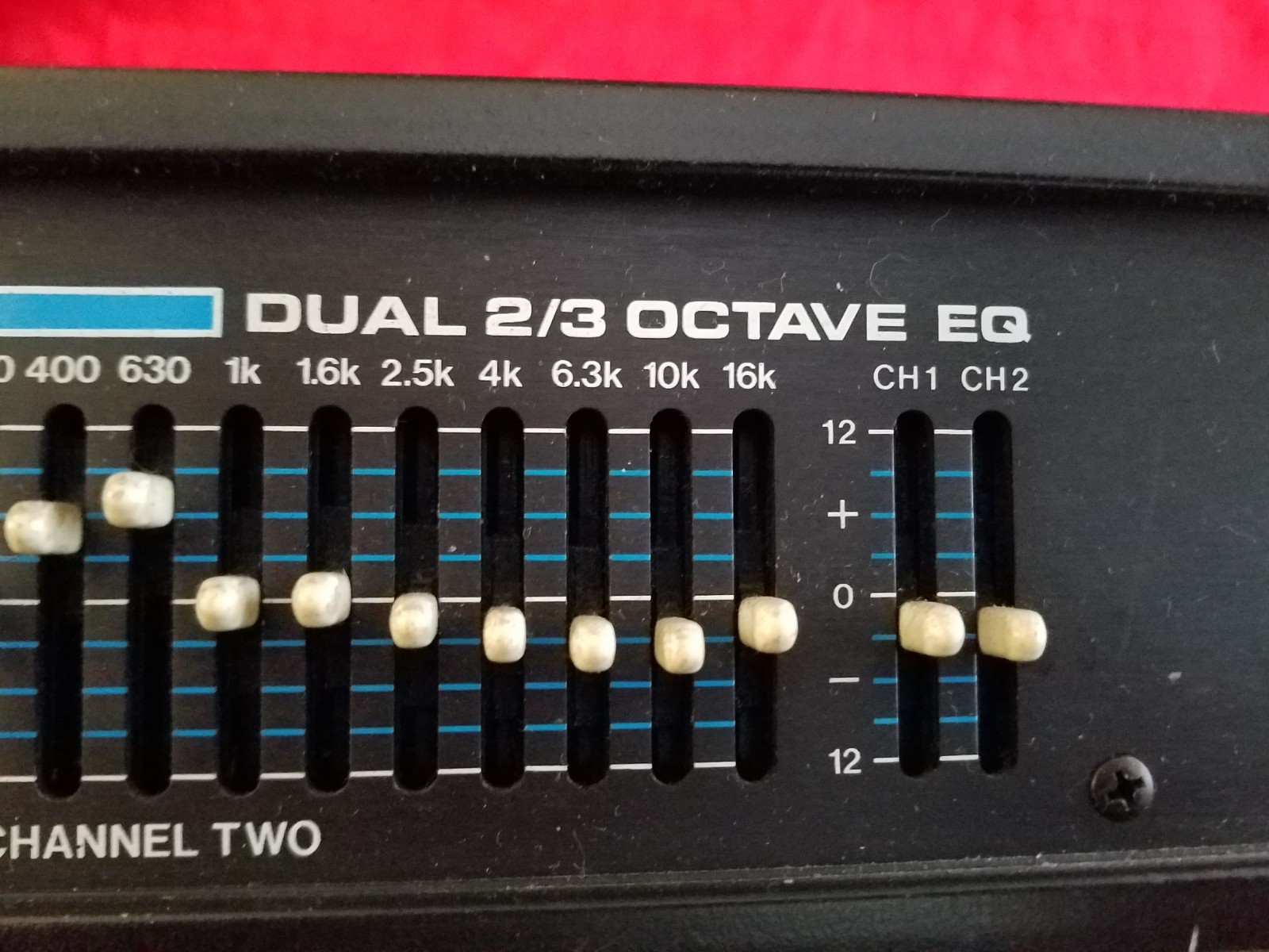 MXR 171 DUAL 2/3 OCTAVE EQ 2 CHANNEL GRAPHIC EQUALIZER