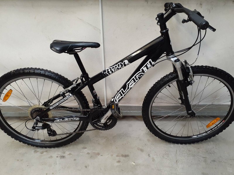 avanti black thunder 24 inch