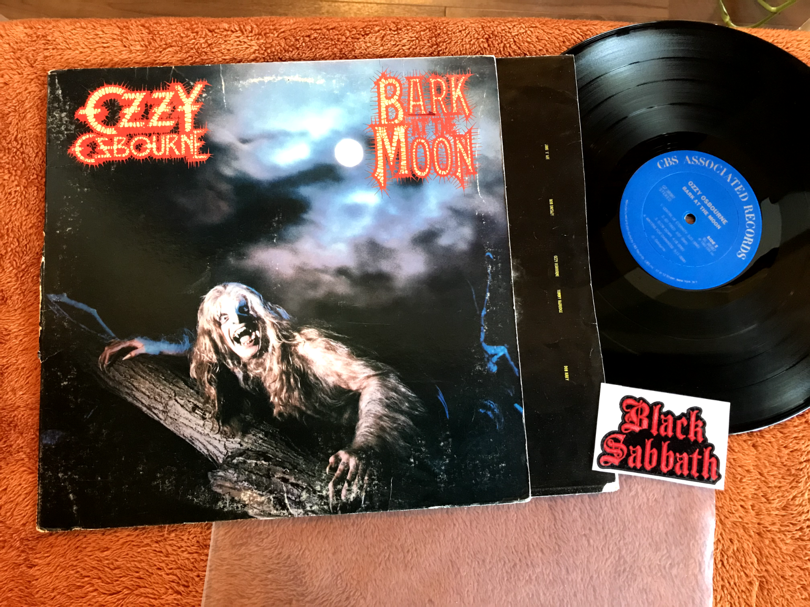 Ozzy Osbourne Bark at the Moon レコード ozzyosbourne-barkatthemoon-