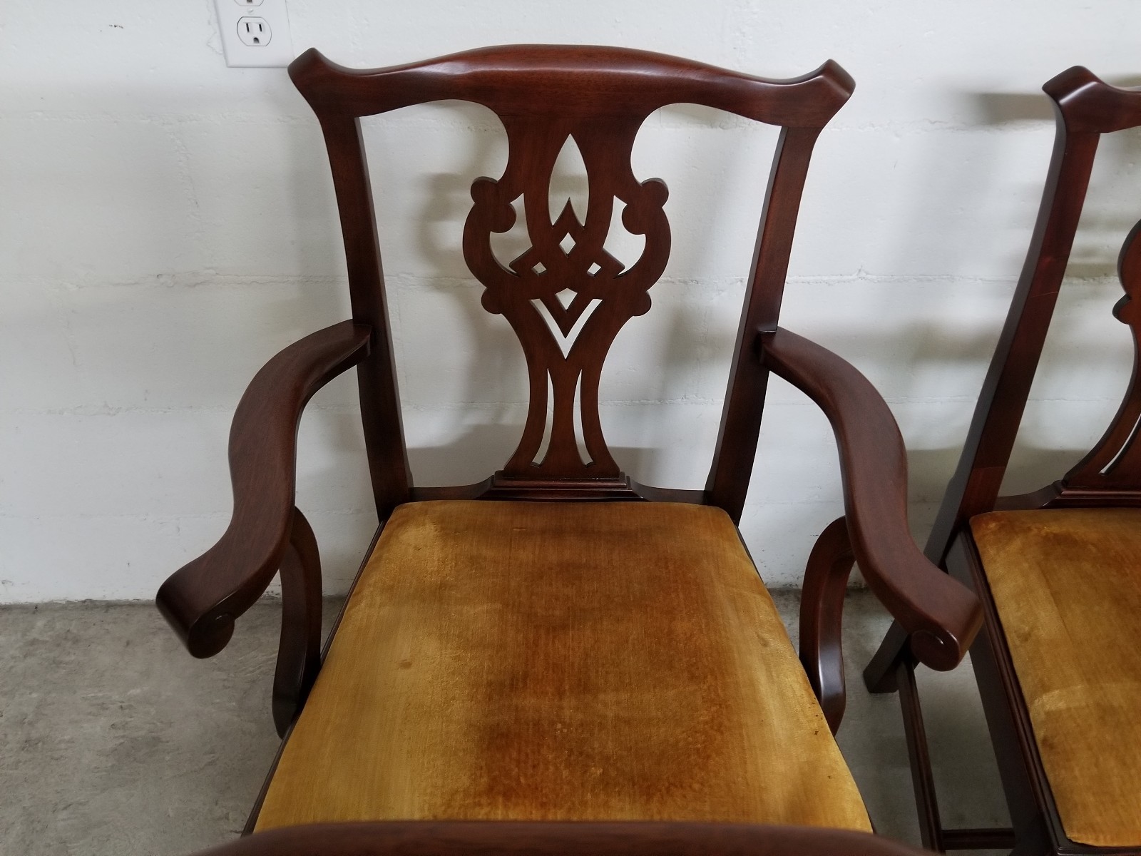 SET OF EIGHT HENKEL HARRIS CHAIRS MAHOGANY CHIPPENDALE 101