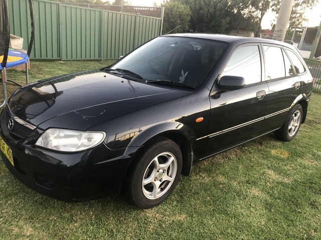 Mazda 323 astina