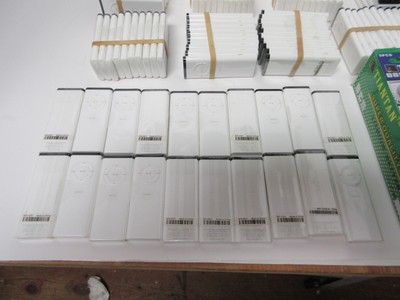 100 Apple A1156 Wireless Remote Control iMac iPod MacBook Apple TV & Batteries