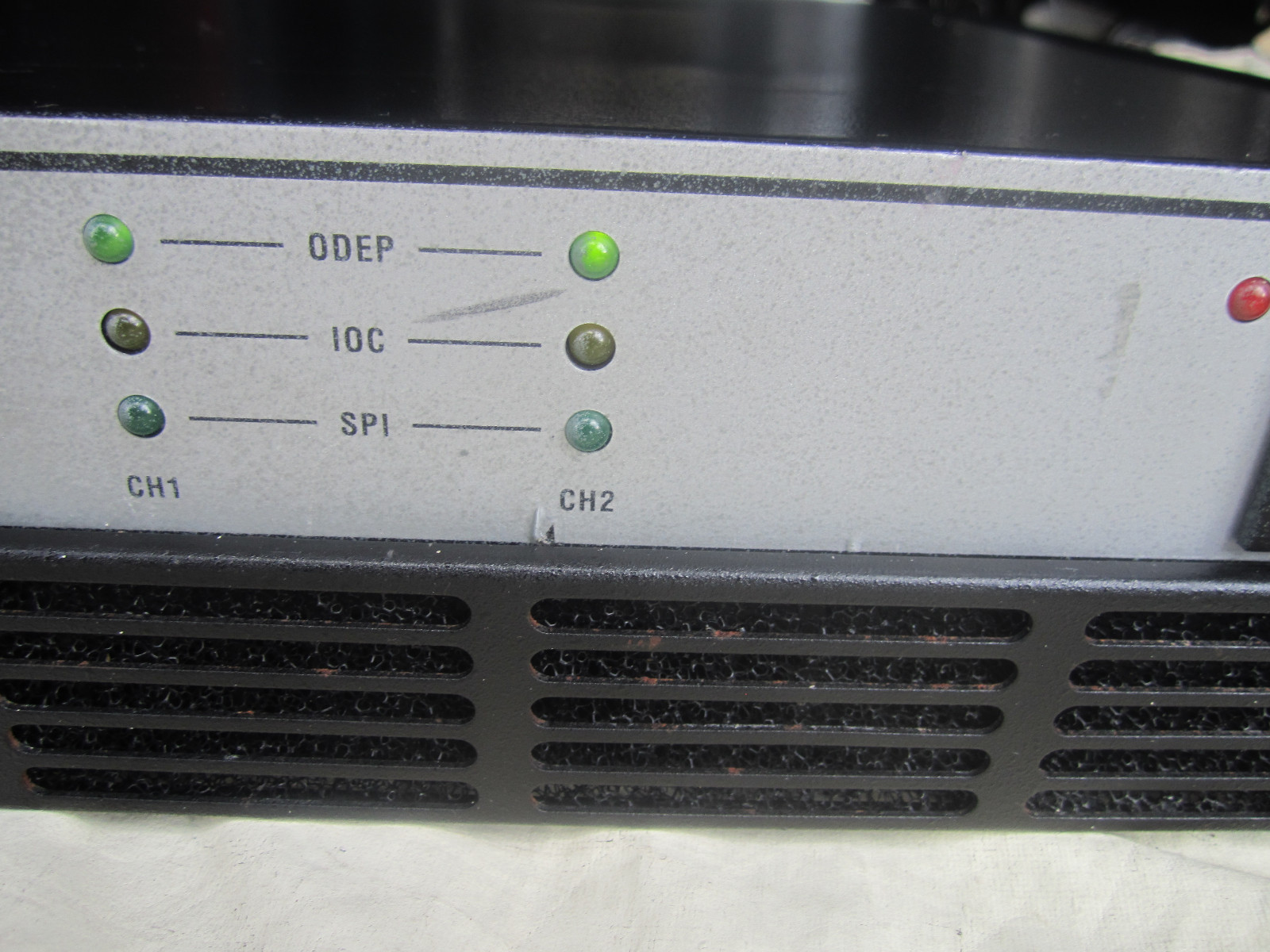 Crown Com-Tech 210 2-Channel