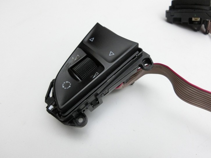 Skoda Octavia VRS III 5E 12-16 Lenkradschalter Multifunktionstasten Schalter für Lenkrad Links und Rechts Skoda... Vorschau 2