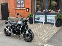 2022 Kawasaki Z900RS retro style motorbike - Custom painted