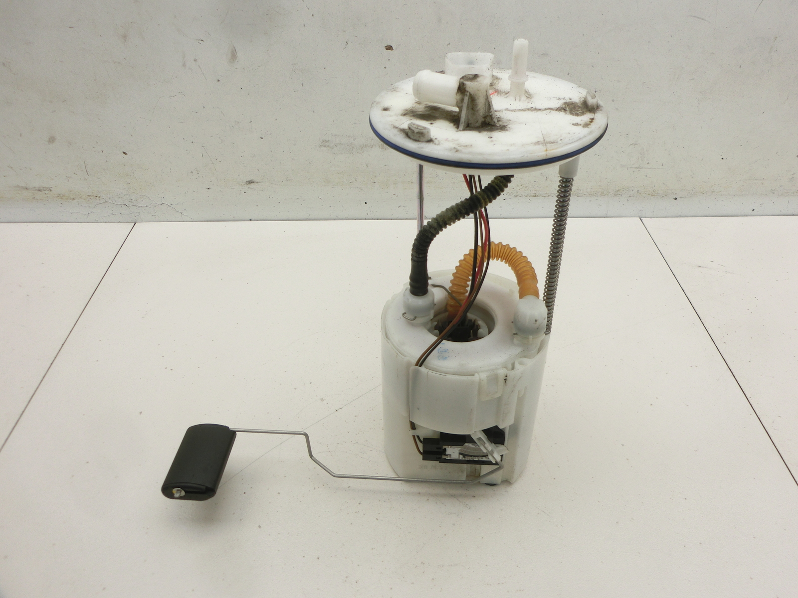 Fuel Pump Fuel Feed pump Sender Unit, fuel tank for Hyundai I30 PD 17