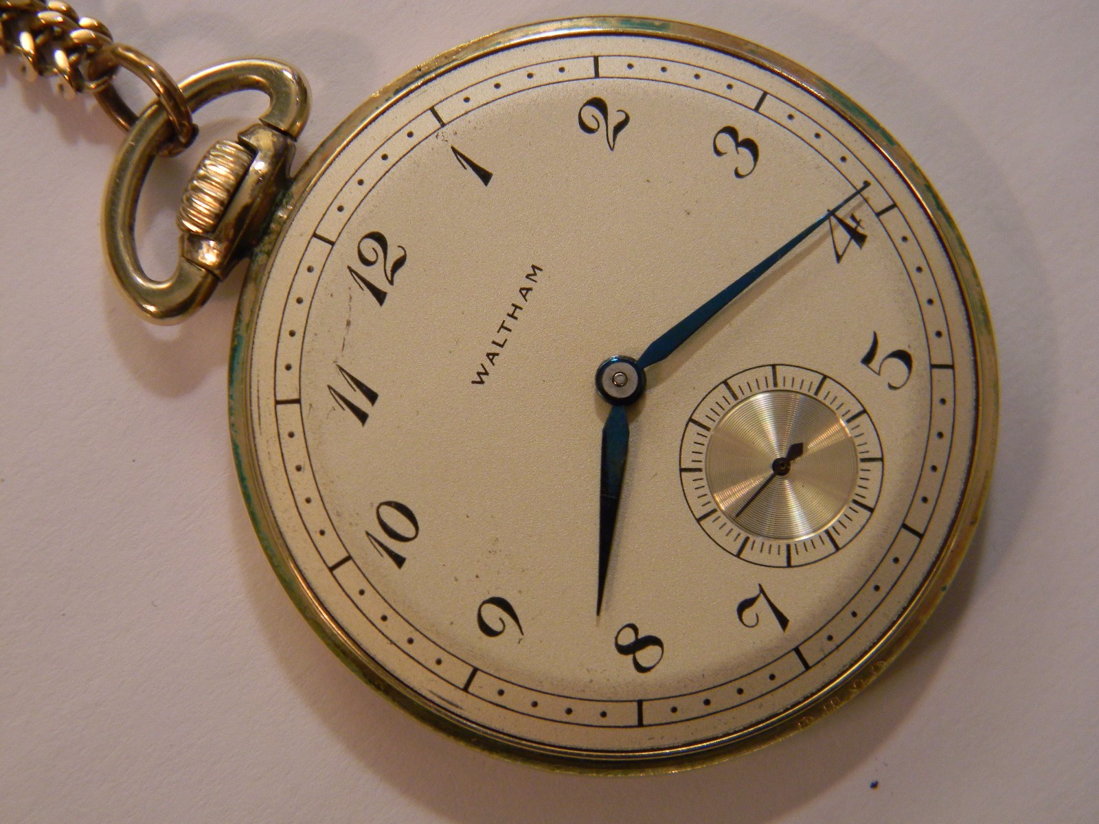 VINTAGE 1944 WALTHAM COLONIAL 21J 5AP 14K GOLD FILLED POCKET WATCH + CHAIN RUNS