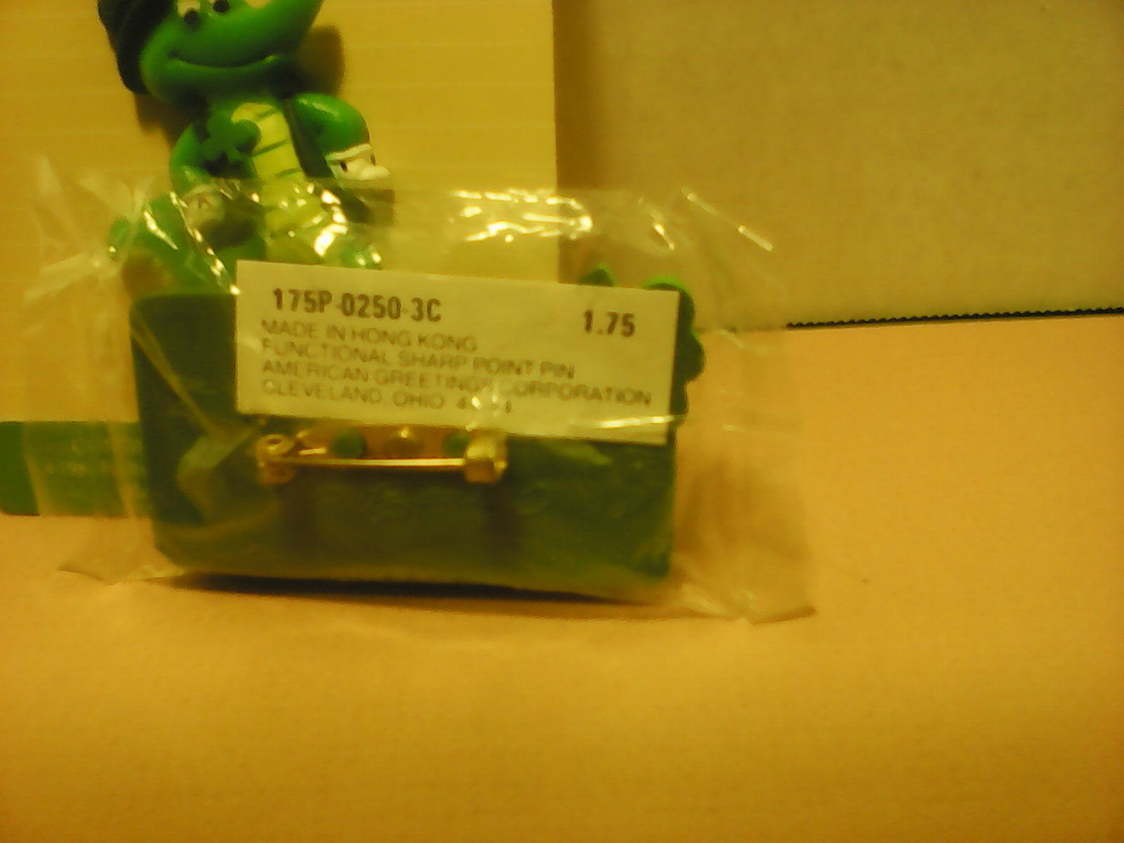 Vintage Hallmark St. paddy's pin#SLP3512 and Erin Go Bragh pin, 2.25 x 1.25