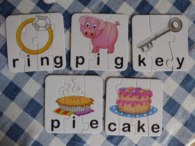 Match It! SPELLING Puzzle Game for ages 4 and up  Offers OK