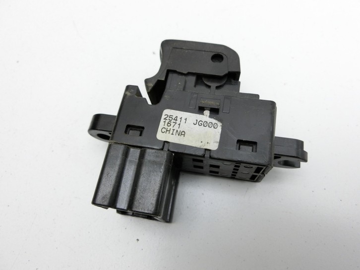 Nissan X-Trail T31 10-14 Fensterheberschalter Schalter Rechts Vorne Nissan X-Trail T31 10-14 21.09.2011 25411JG000... Vorschau 3