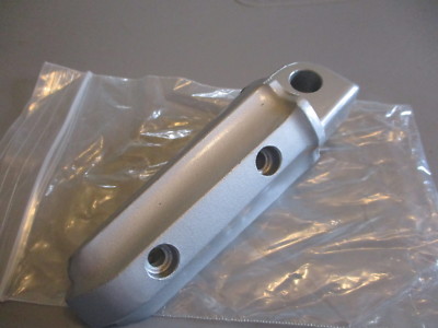 NOS Kawasaki OEM RR LH Step 1984-1985 ZN1100 1983-1984 ZX1100