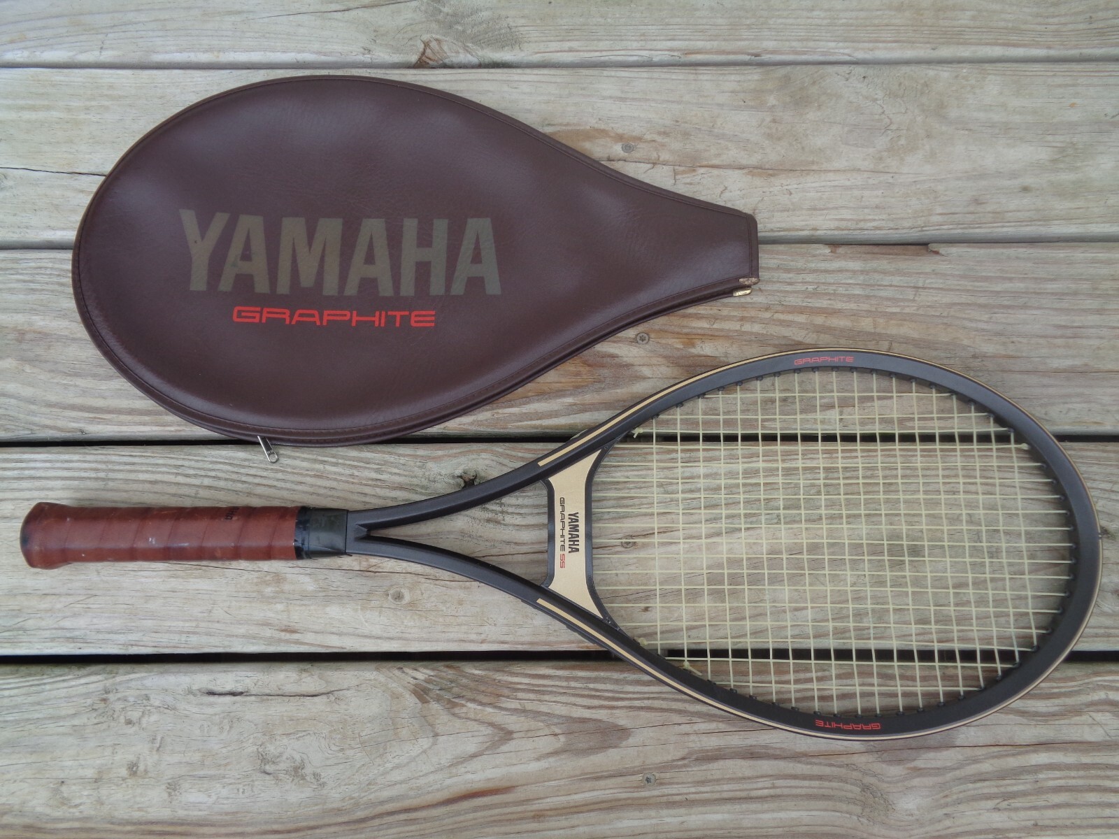 VINTAGE YAMAHA GRAPHITE SS TENNIS RACKET WITH COVER - 4 3/8