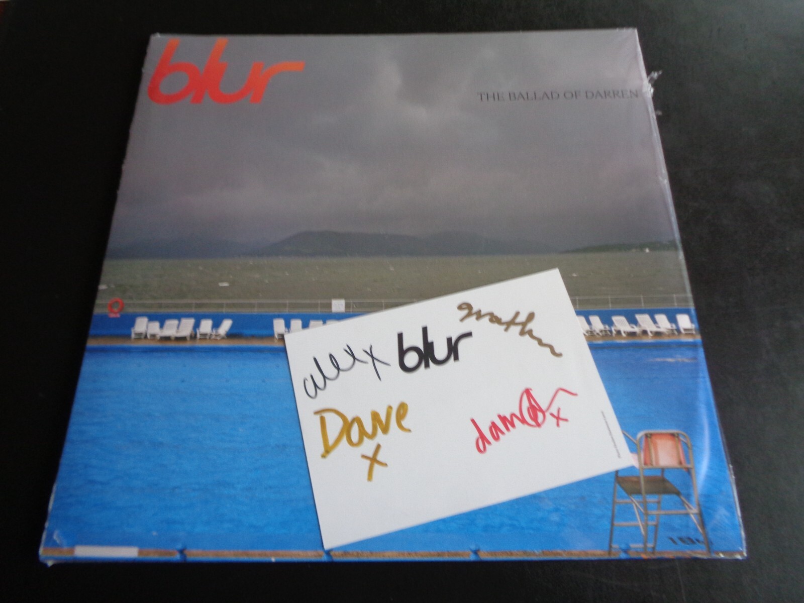BLUR THE BALLAD OF DARREN LP & BAND SIGNED CARDGREAT BLUR THE BALLAD OF DARREN LP & BAND SIGNED CARDGREAT
