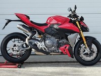DUCATI STREETFIGHTER V2 S - A2 compliant model available immediately from stock