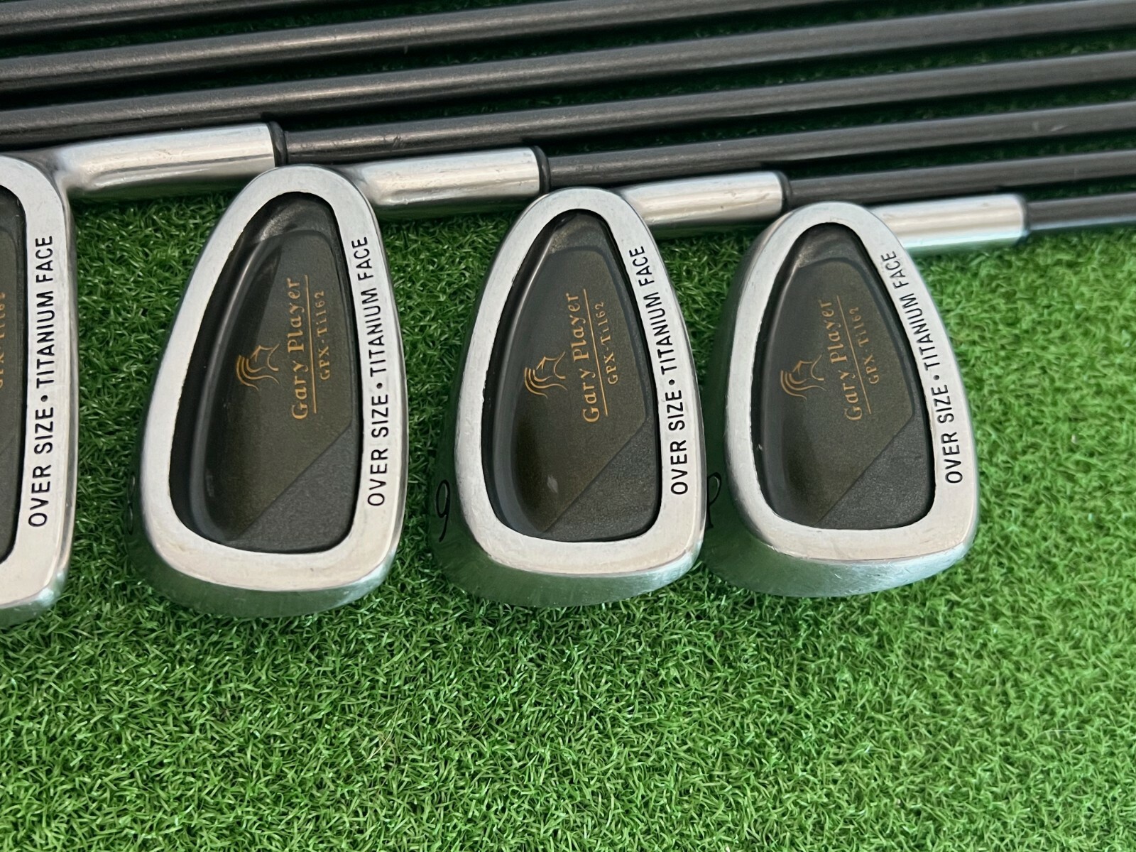 Vintage Set of 8 x Gary Player Black Knight Ti 162 Irons 3-PW Regular Graphite Vintage Set of 8 x Gary Player Black Knight Ti 162 Irons 3-PW Regular Graphite