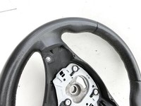 BMW 1er E88 125I 07-11 Lenkrad ohne Airbag BMW 1er E88 125I 07-11 26.10.2007 6795570 32306795570 gebraucht Vorschau 2
