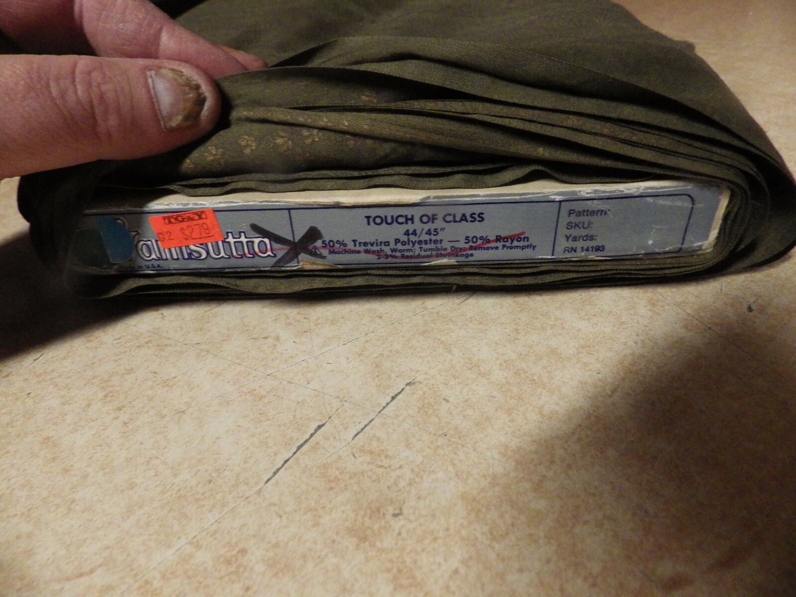 LARGE VINTAGE NOS upholstery fabric CLOTHING  LOT GREEN FLORAL RAYON POLYESTER