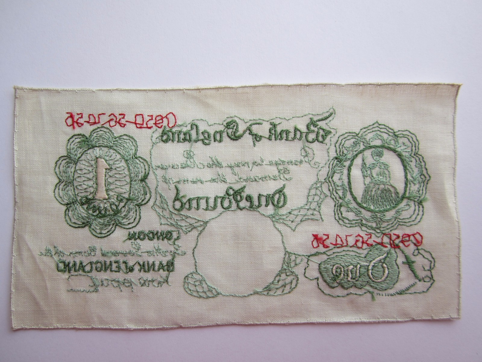 Vintage Novelty Money Bank of England Fabric Embroidery Applique Patch One Pound