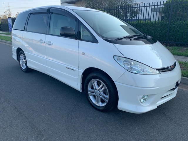 Toyota estima 2004