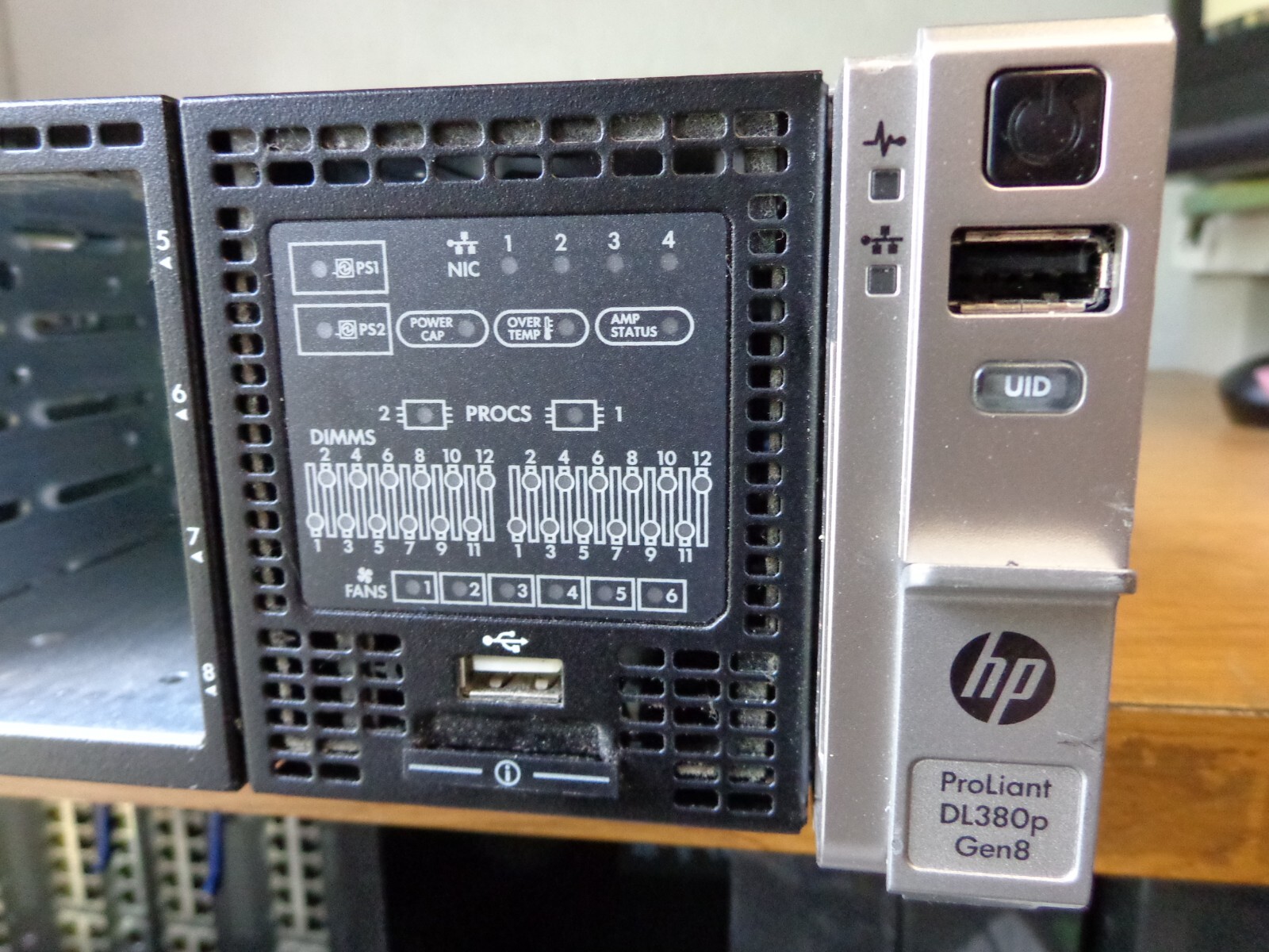 HP ProLiant DL380P G8 2P Xeon E5-2690 3.0Ghz 128GB 8x SFF