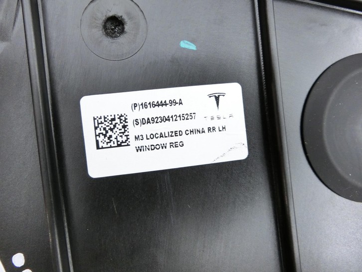 Tesla Model 3 Perf 20-23 Fensterhebermotor mit Fensterheber Hinten Links Tesla Model 3 Perf 20-23 18.04.2023... Vorschau 4
