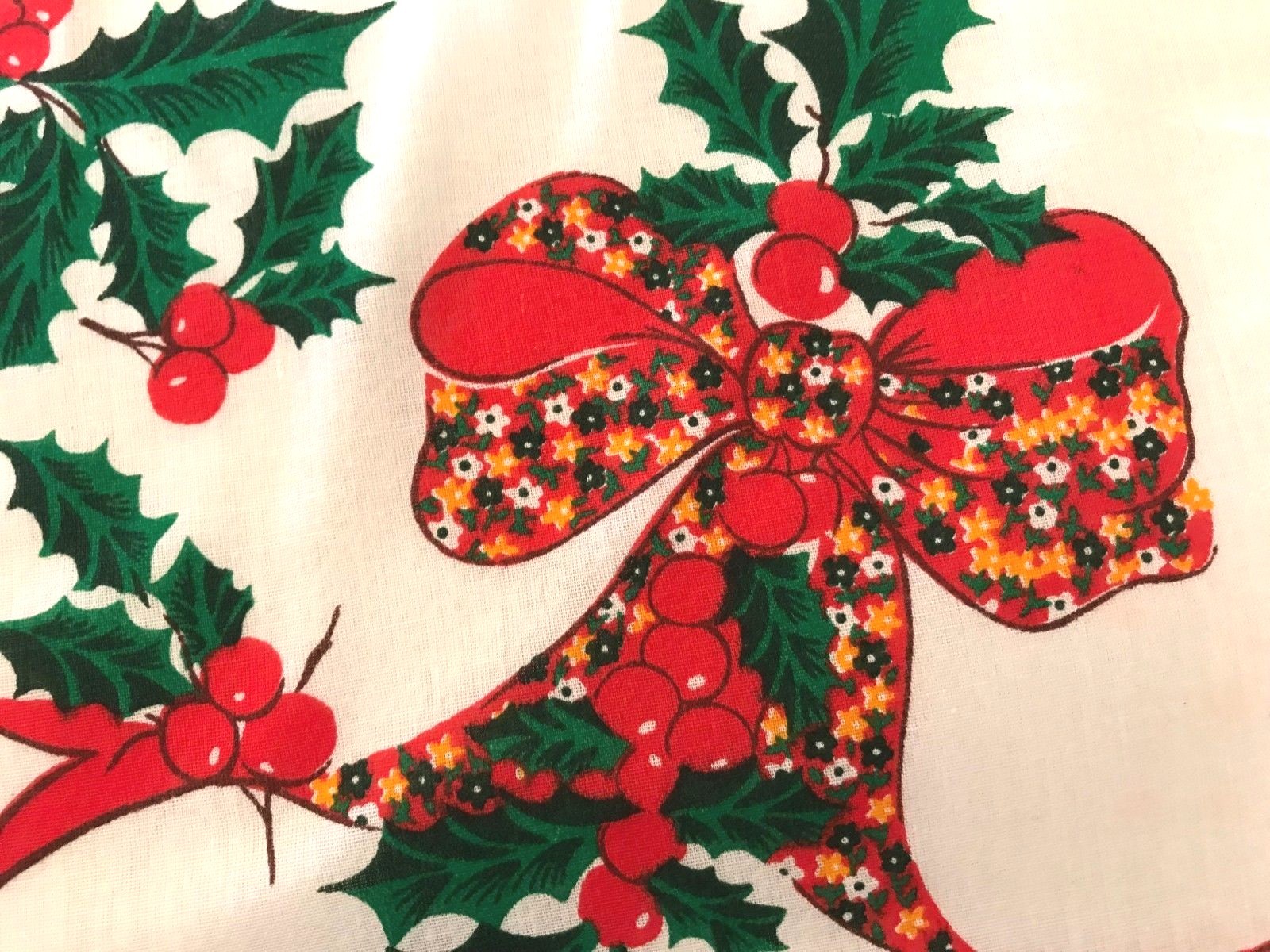 Vintage Christmas Holiday Table Cloth Charming Gingham Bows Holly 54