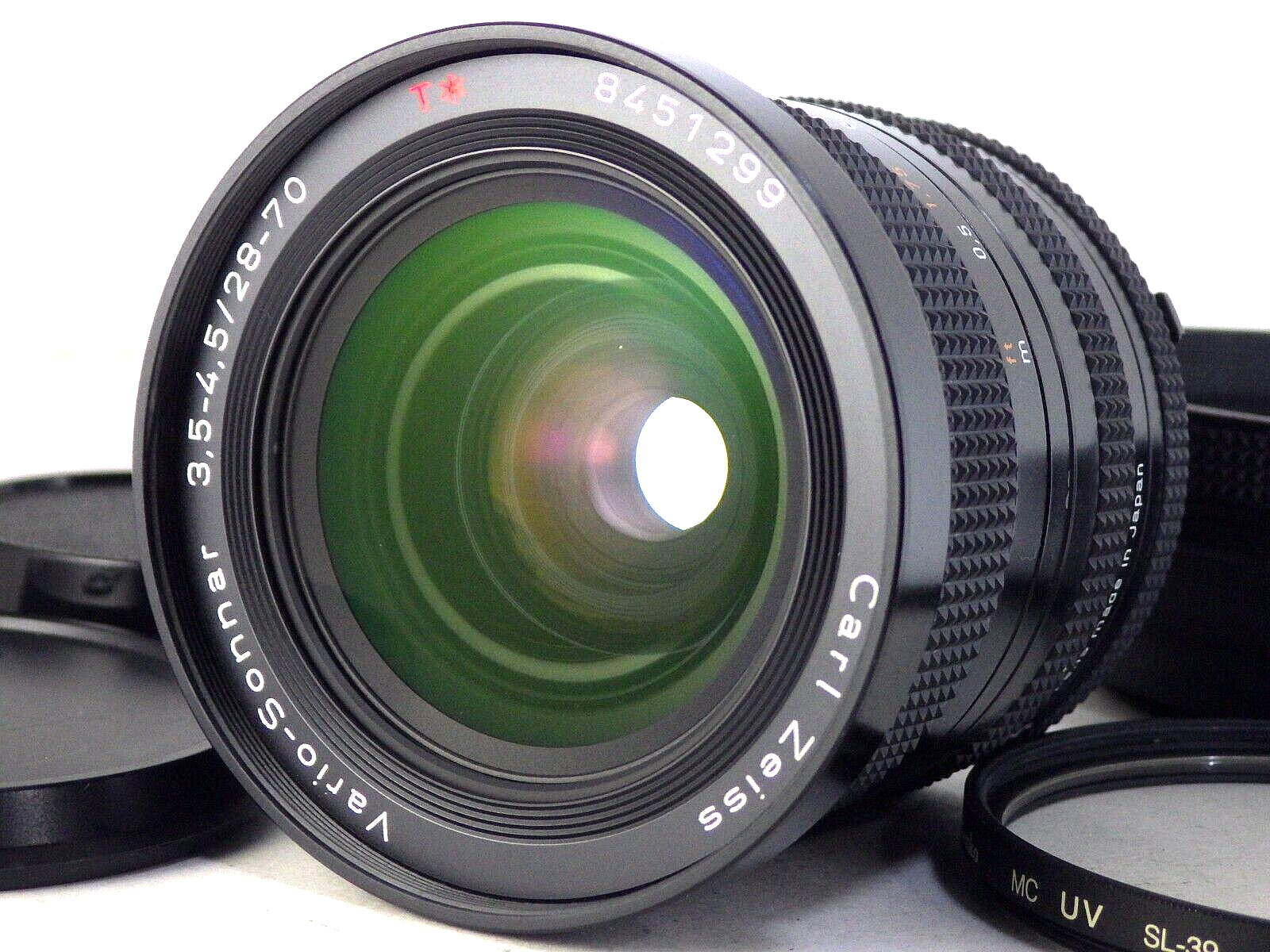 Contax Carl Zeiss Vario-Sonnar T* 28-70mm f/3.5-4.5 MMJ MF