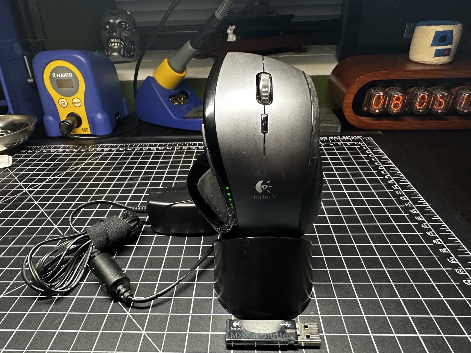 Logitech MX Revolution M-RBQ124 Ergonomic Wireless Laser