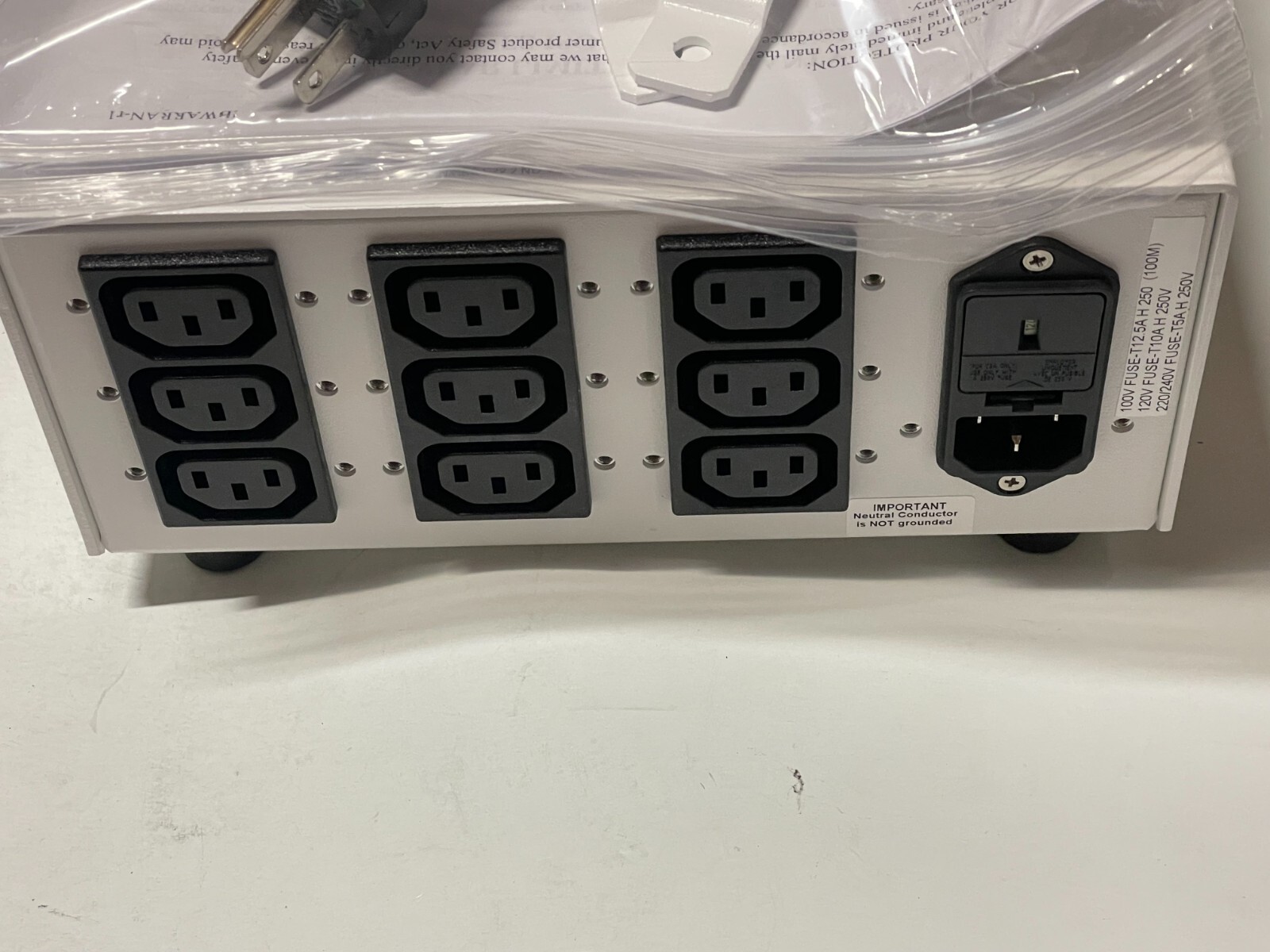 Toroid ISB-100M Medical Isolation Transformer 1000VA 9 115/230V Power Outlets