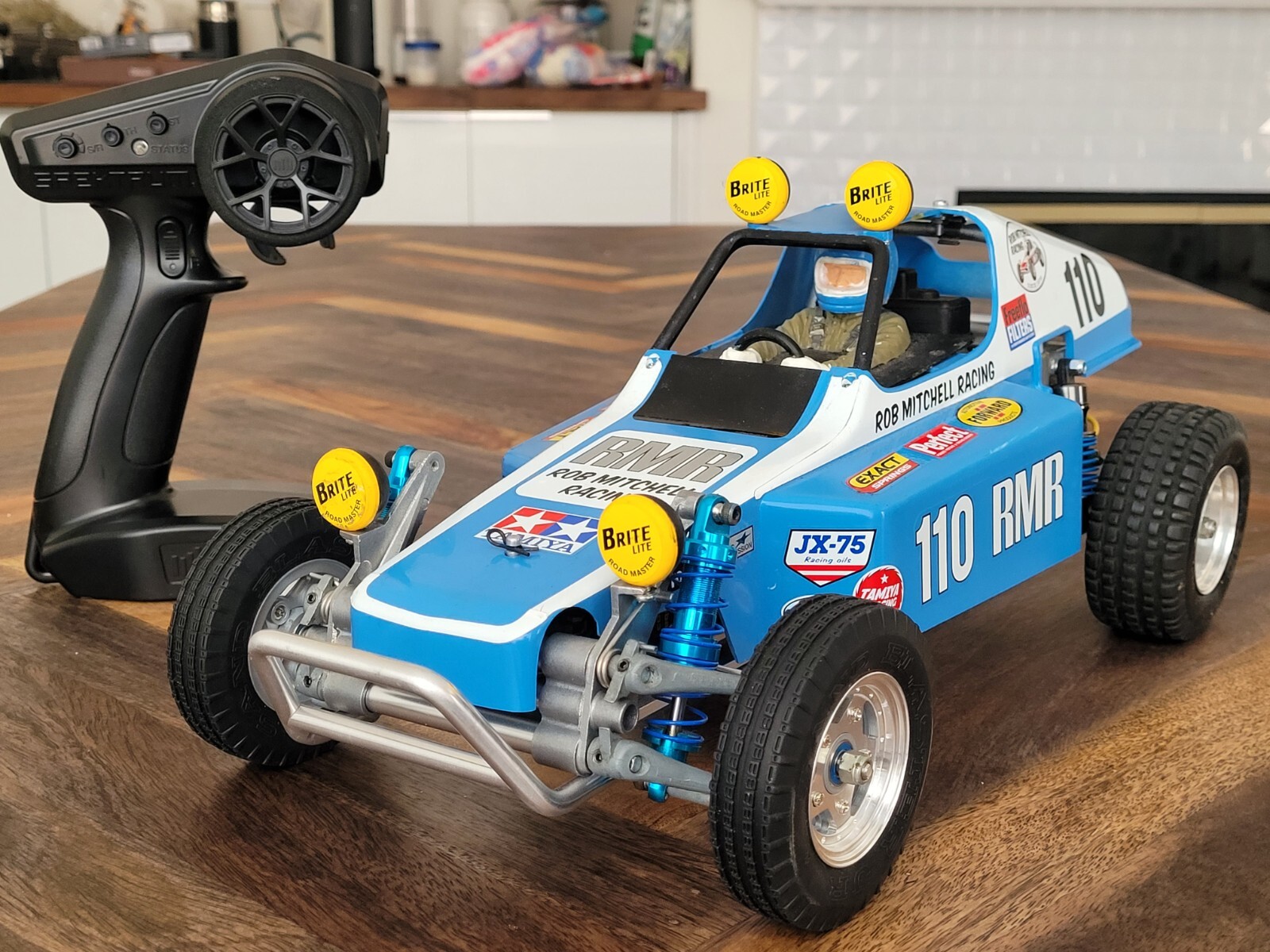 ホビーラジコン TAMIYA BUGGY CHAMP GOLDEDITION Celebrating 45 Years of Tamiya 2WD Off-Road Buggies - Tamiya
