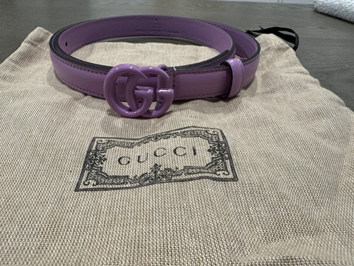 GUCCI ホースビットベルト付きベルベットパンツ パープル GUCCI《ホースビットベルト付きベルベットパンツ》パープル 直営