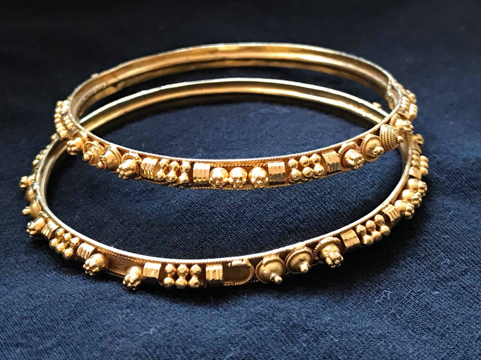 Matching Set of Two 22k Solid Yellow Gold Bangles Appraised at $6,000 25g