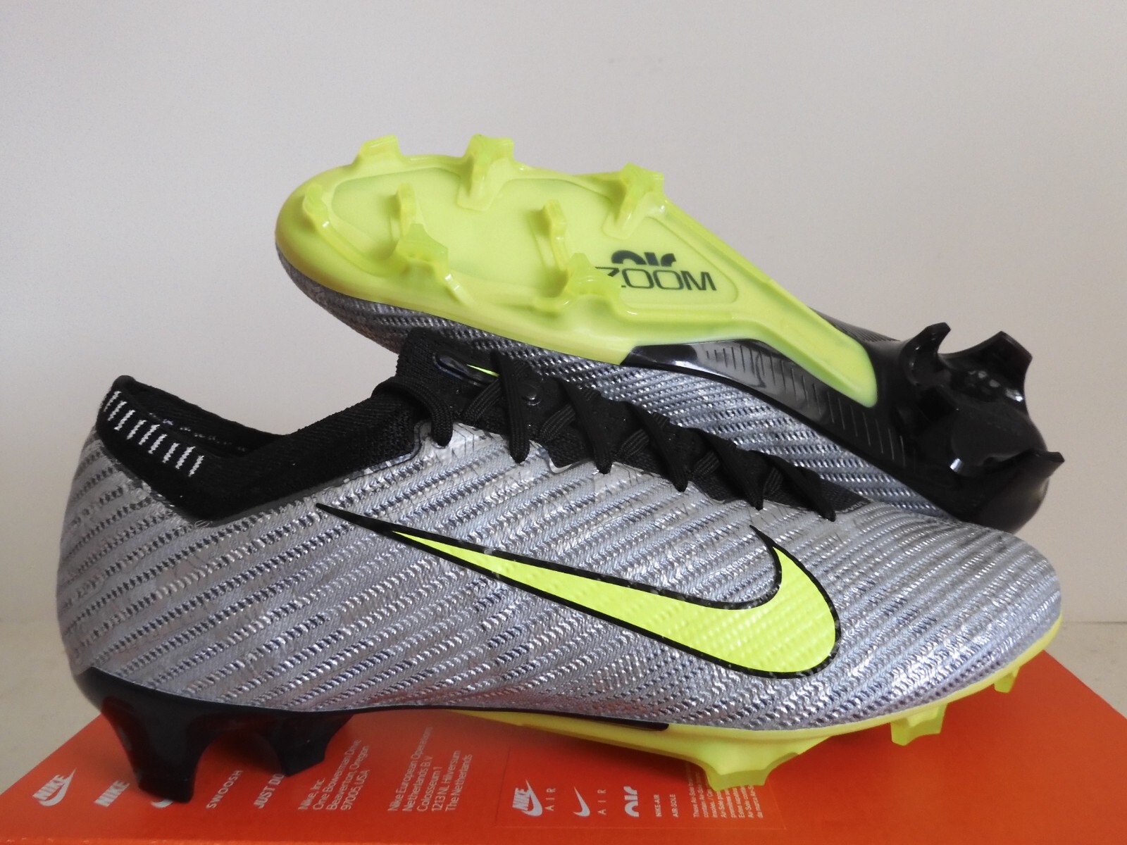 【美品】NIKE ZOOM MERCURIAL VAPOR15 ELITE Nike Zoom Mercurial Vapor 15 Elite AG PRO Men's Soccer White