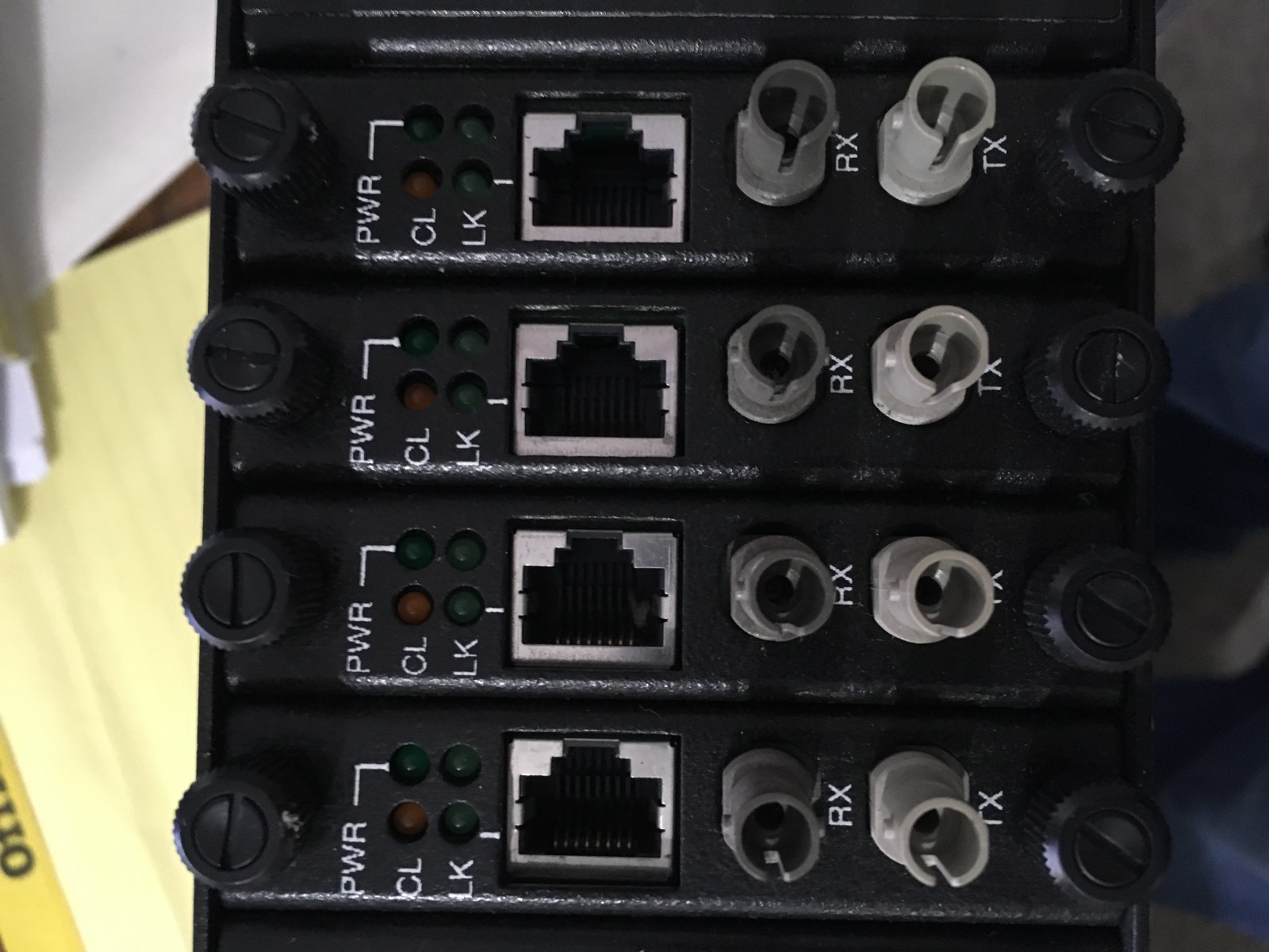 BlackBox Fibre Optics Media Converter Chassis 7 - w/ 4 cards