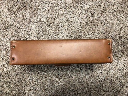 Vintage Cassette Holder Briefcase Suitcase Carrying Case Holds up to 36 Tapes