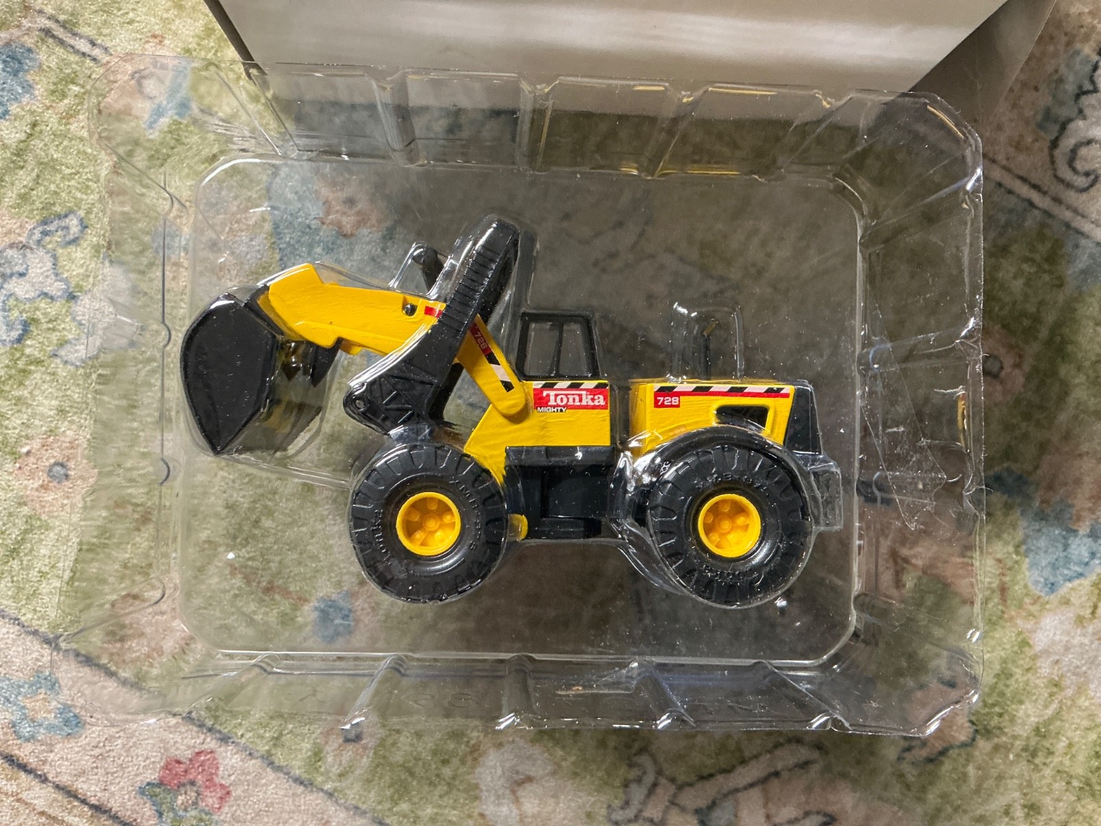 Vintage 1998 Maisto Mighty Mini Tonka 728 Front End Loader 1:64