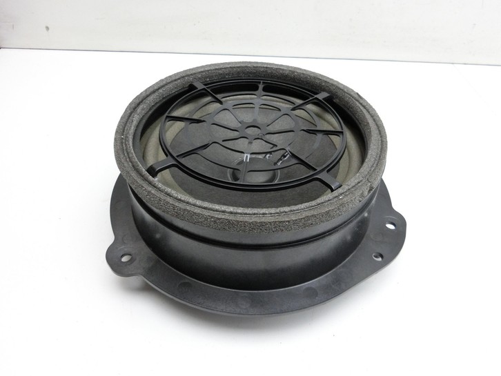 Audi A4 8W B9 19-24 Kombi Lautsprecher Mitteltöner Rechts Hinten Audi A4 8W B9 19-24 18.12.2015 8W5035411... Bild 2