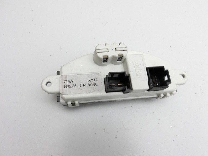 BMW 1er 116i F20 11-15 Widerstand Gebläse Lüfter BMW 1er 116i F20 11-15 20.10.2011 9276112 64119276112 927054 gebraucht Bild 4