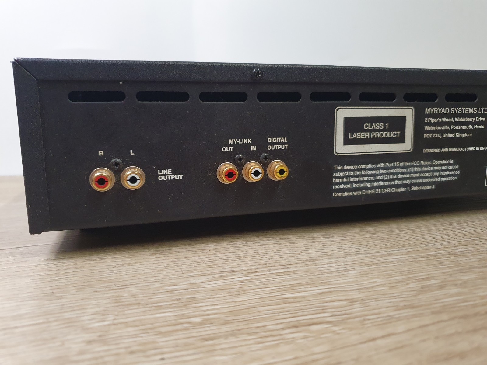 MYRYAD MC 100 Compact Disc Player (CD Player) - Picture 10 of 12