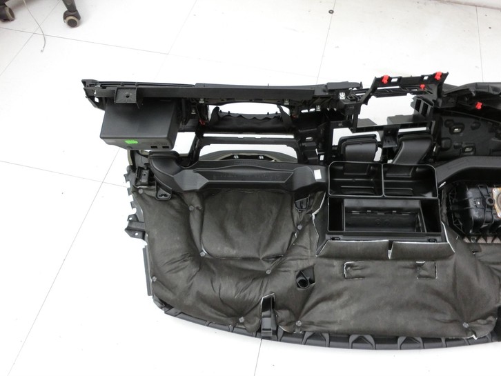 BMW F45 14-18 Armaturenbrett Panel komplett BMW F45 14-18 22.11.2017 7952664 gebraucht Vorschau 9