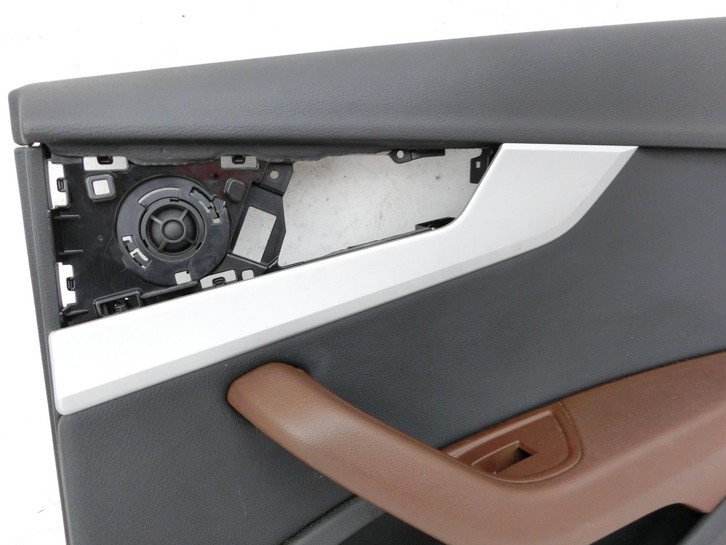 Audi A4 8W B9 15-19 Kombi Türverkleidung Türpappe Rechts Hinten Audi A4 8W B9 15-19 05.04.2016 8W0867304B gebraucht Vorschau 3