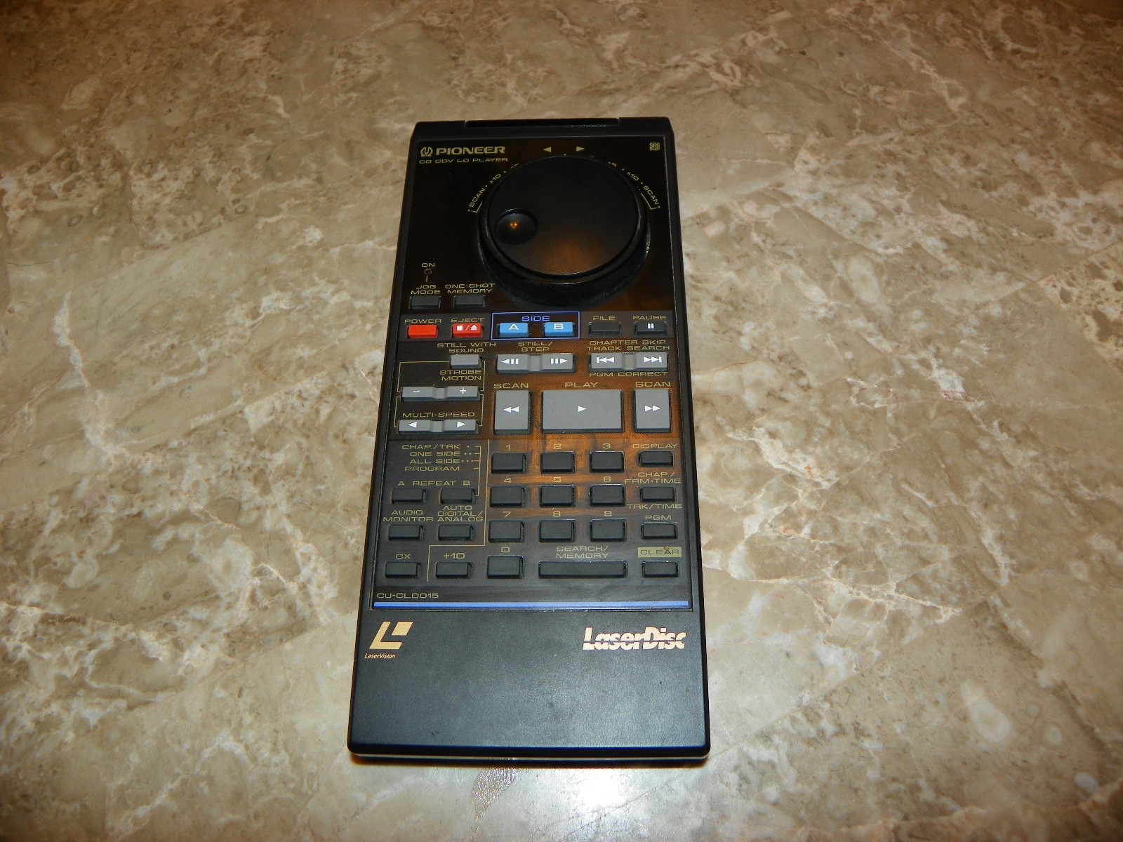 Pioneer CLD-1070 LaserDisc Player w/ Original Remote Control CU-CLD015 - Tested