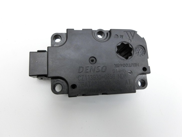 Mercedes W176 A200 12-15 Stellmotor für Heizung Gebläse Pos.7 Mercedes W176 A200 12-15 05.11.2012 A2469064400... Vorschau 2