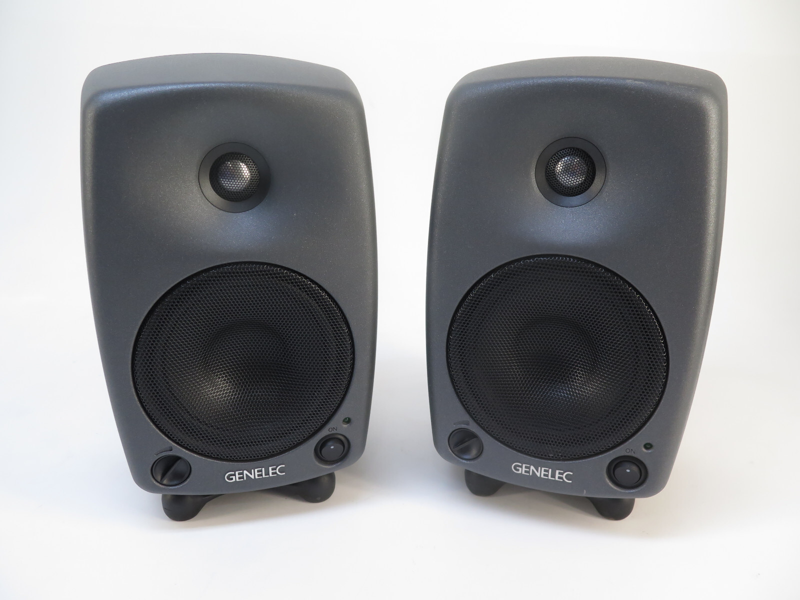 LOT OF TWO* Genelec 8030B Bi-Amplified Monitoring System - 2 LOT OF TWO* Genelec 8030B Bi-Amplified Monitoring System - 2