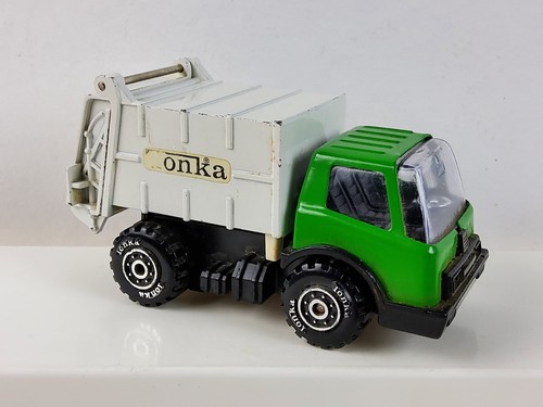 TONKA　ミニカー　日本製　レトロ TONKA トンカ クレーン車 日本製 ミニカー 車 おもちゃ レトロ
